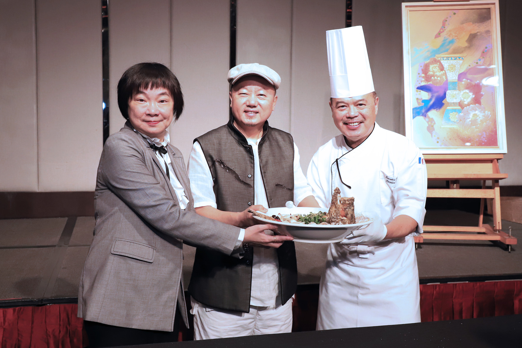 台南晶英酒店邀請藝術界台灣之光林伯禧大師舉辦【聆聽】畫展！ 