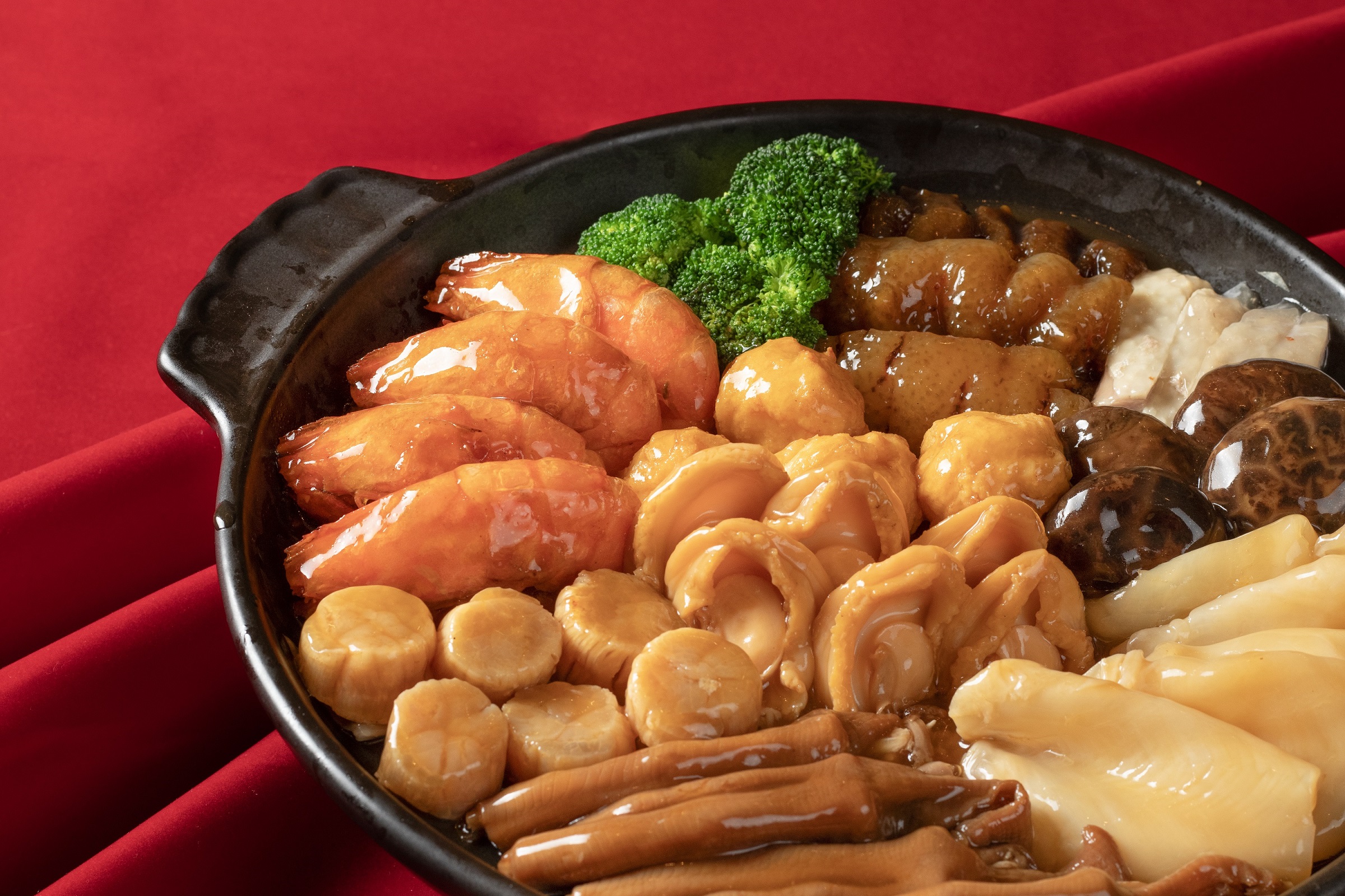 台南大員皇冠假日酒店彩豐樓 主打「天冷熱食」 粵式煲鍋來囉！