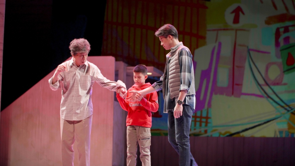 請在我最不值得被愛的時候愛我  故事工廠《小兒子》城市舞台暖心回歸　牽起家人的手一起走進劇場  疫情回歸　大幕再啟