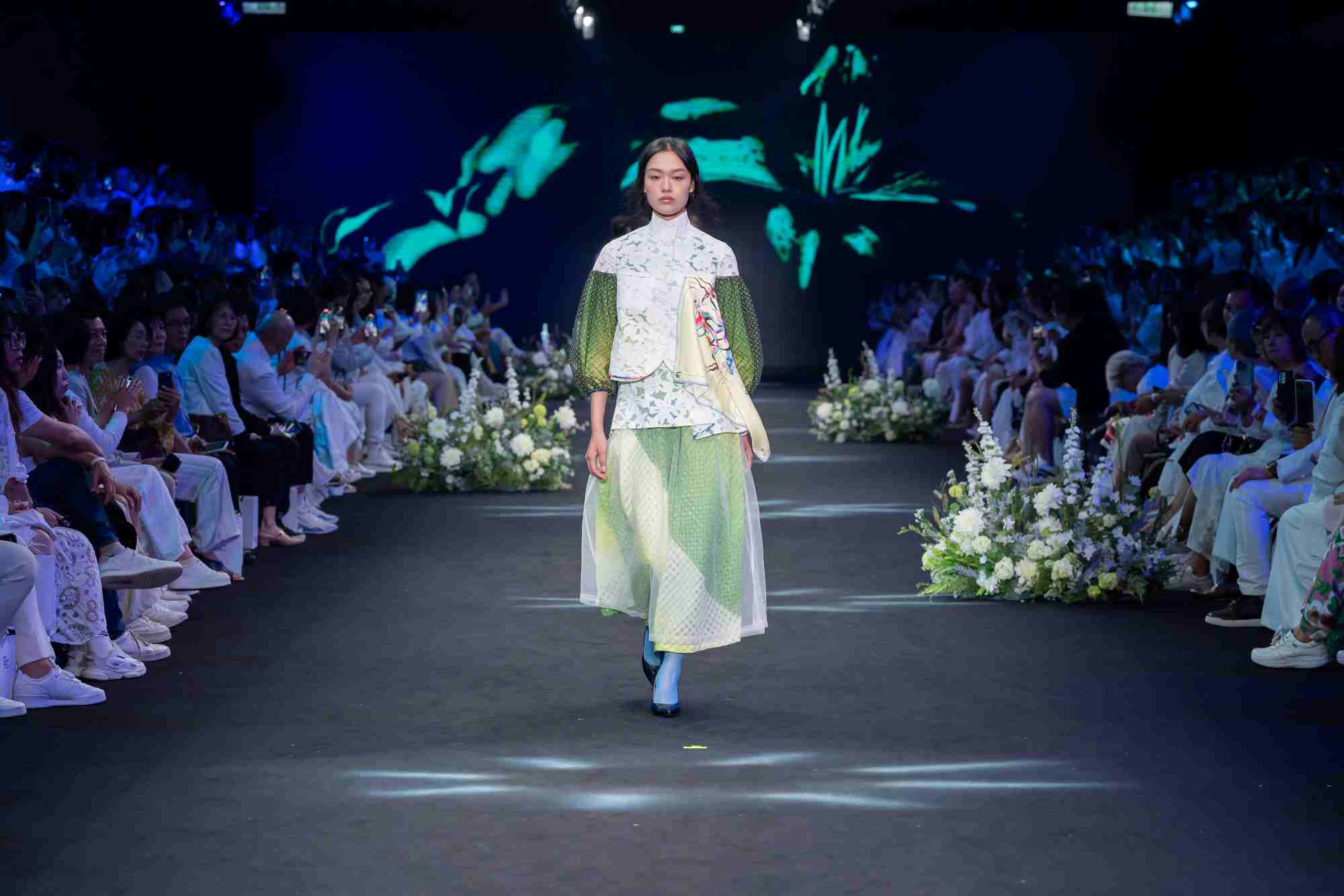 崑山科大時尚系攜手凱渥培育產業新星 雙姝蛻變躍上國際舞台綻光芒