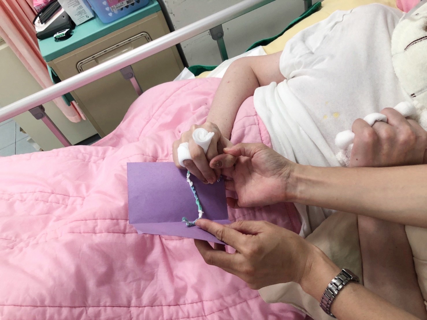 父愛如山 20年守護愛兒病榻前