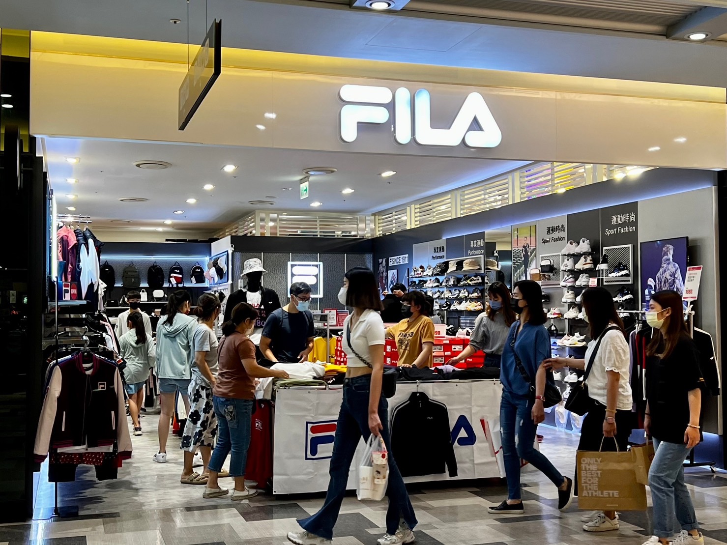  南紡8週年慶二波檔期推滿2仟送3佰