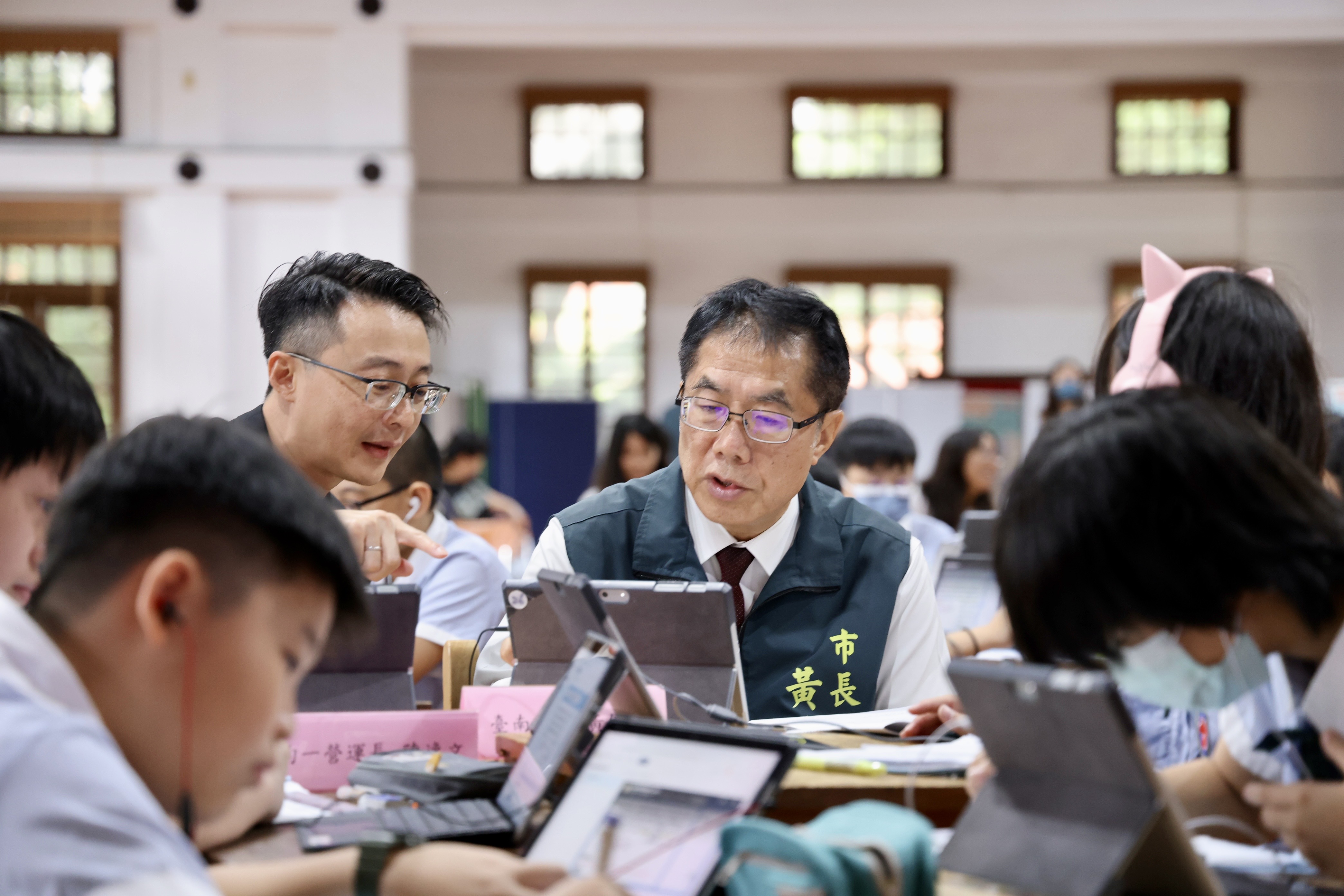 台南攜手均一平台推動AI教科書 讓每個孩子找到最適合的學習節奏