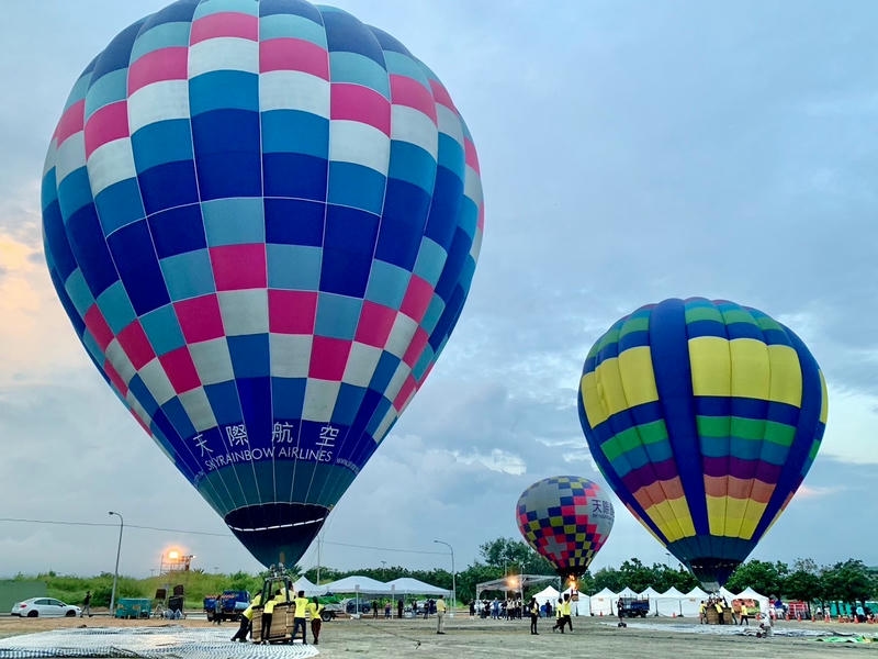 「2025臺南熱氣球派對」6月21至22日永華市政中心西側廣場登場 熱氣球光雕秀&超人力霸王無人機展演 打造豐富視覺饗宴