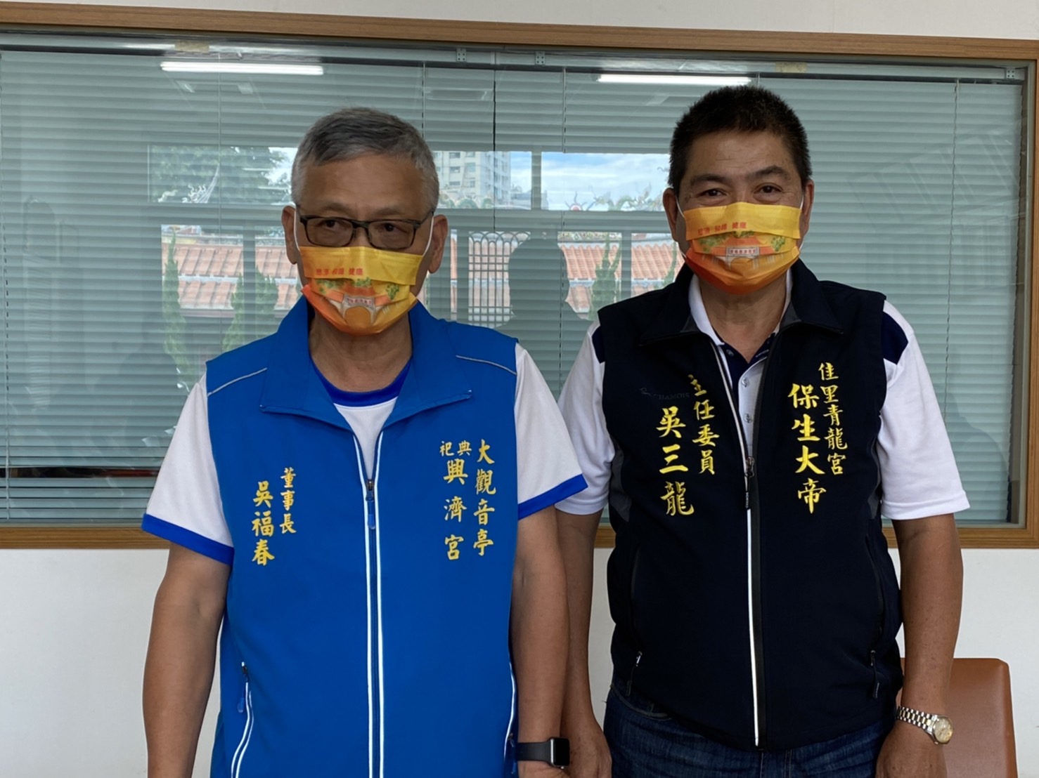 大陸青礁慈濟宮贈送祀典興濟宮口罩