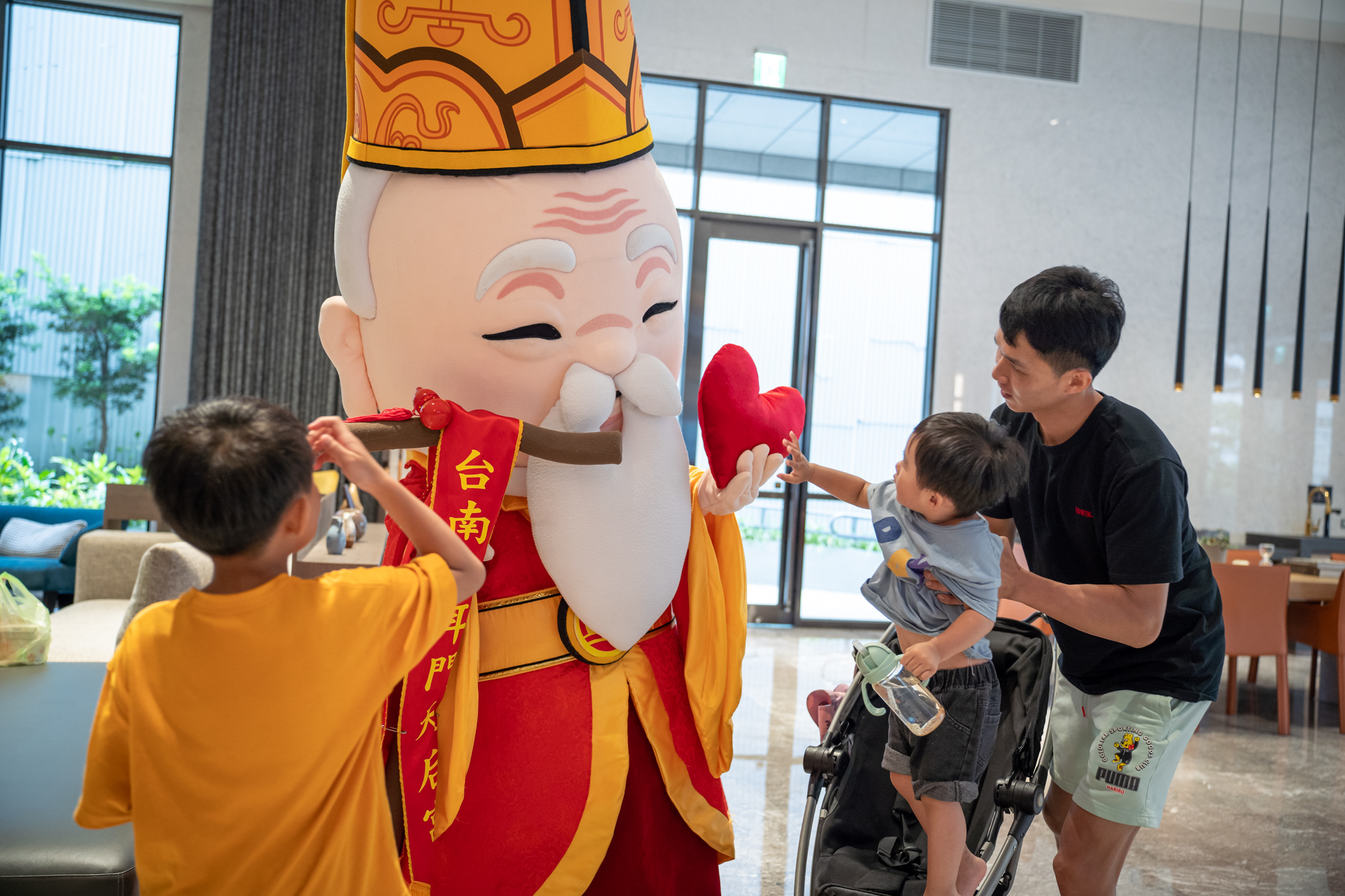 禧榕軒大飯店  七夕情人節 雙月老 來牽線  台南大觀音亭月老與台南鹿耳門天后宮月老神君祝福良緣 廣發甜蜜