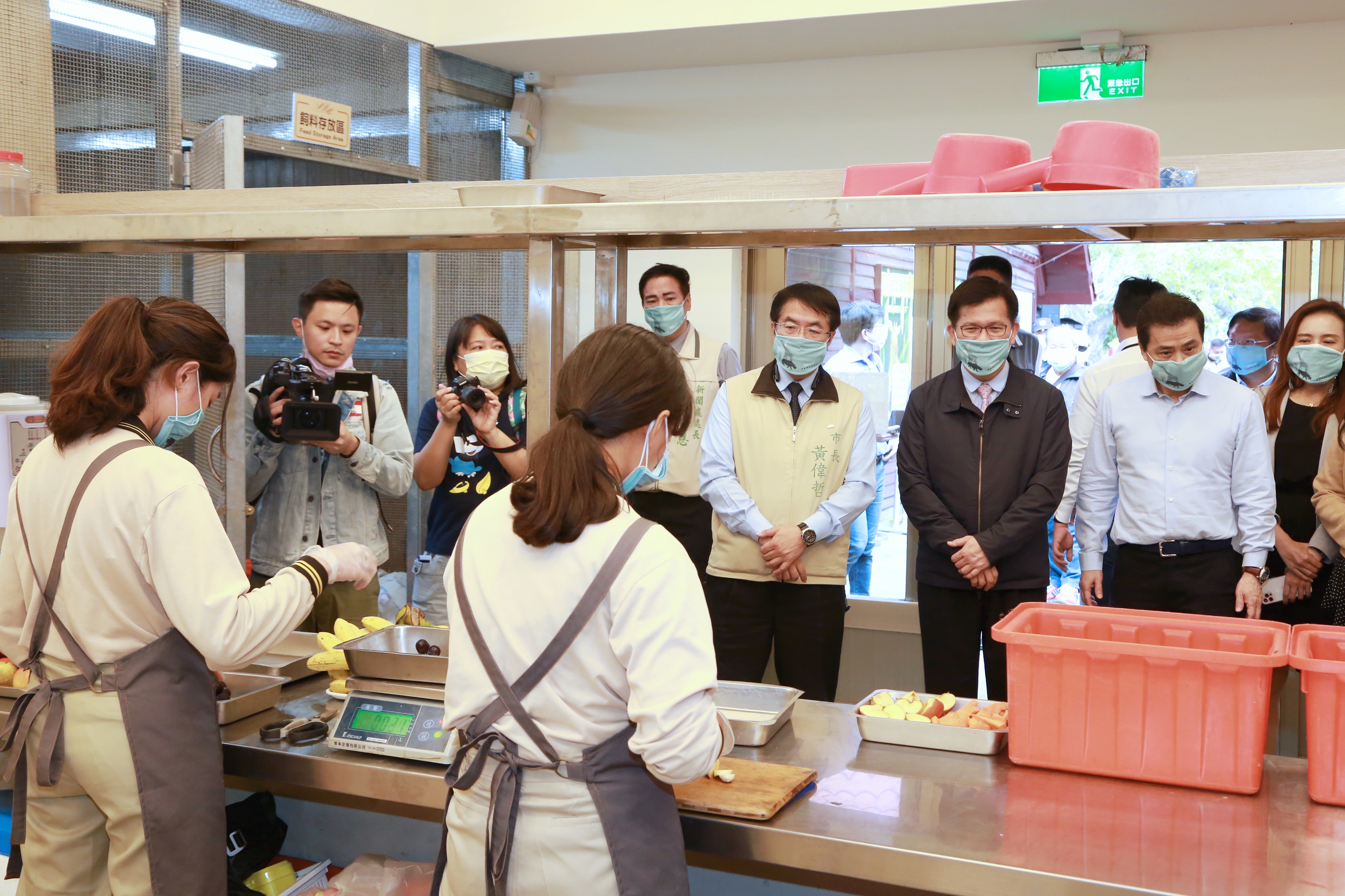 頑皮世界環教中心盛大開幕 ,黃偉哲鼓勵台南大小朋友假日親近動物