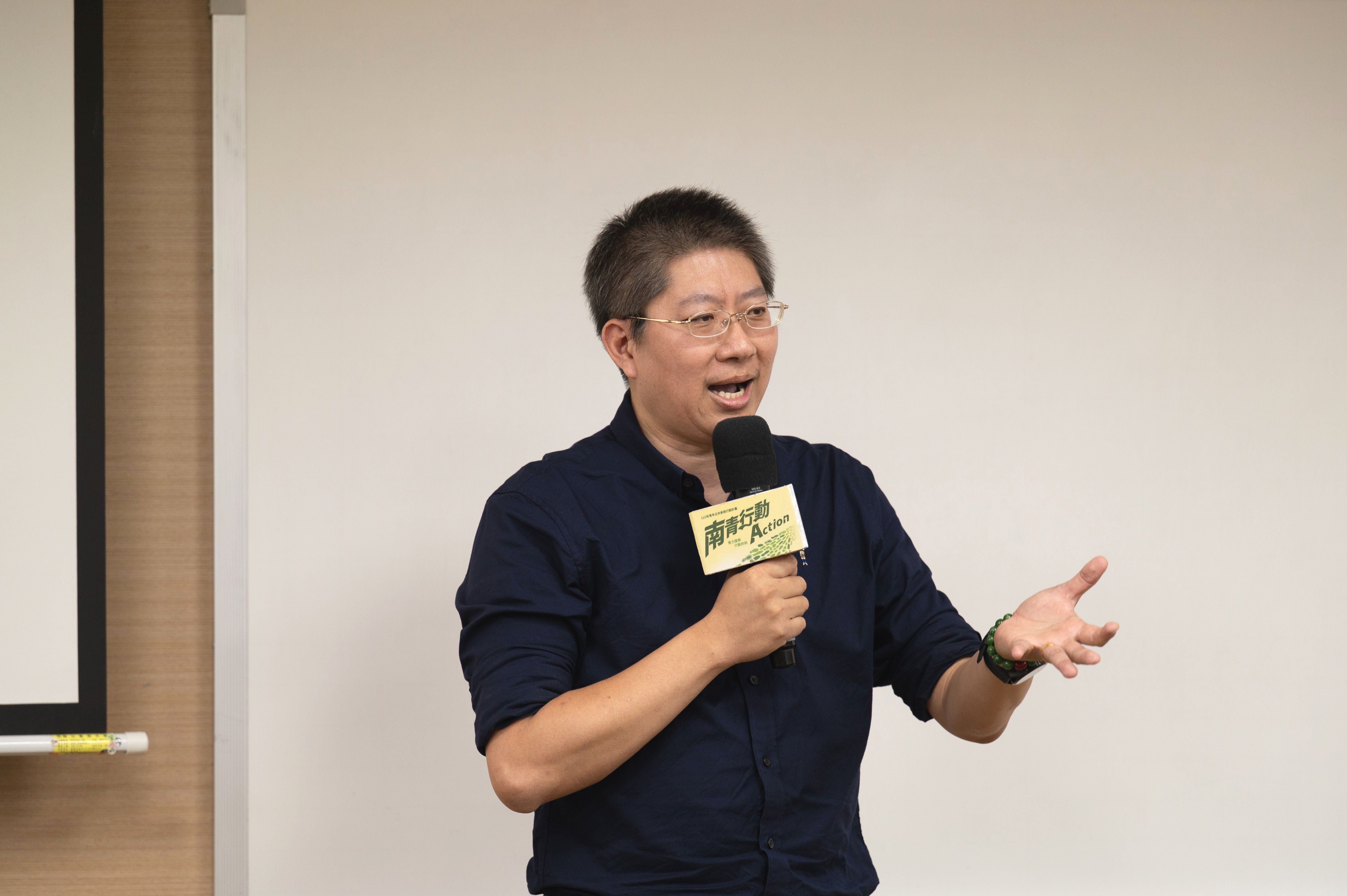 黃偉哲提醒徵件倒數3天 提案工作坊助青年創意變行動搶攻10萬元