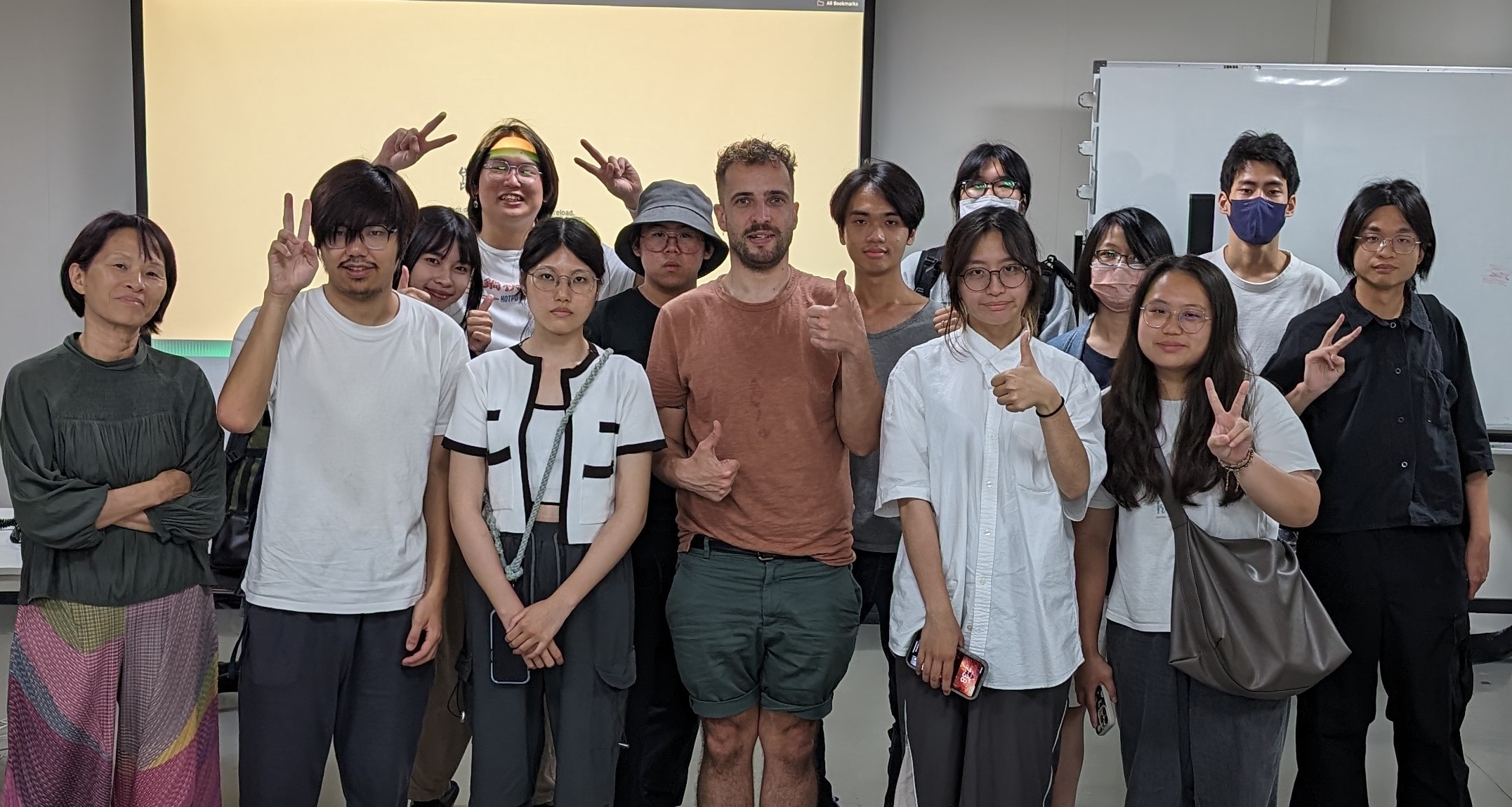 崑山科大視傳系邀匈牙利藝術家授課 探討聲音與影像的藝術共鳴