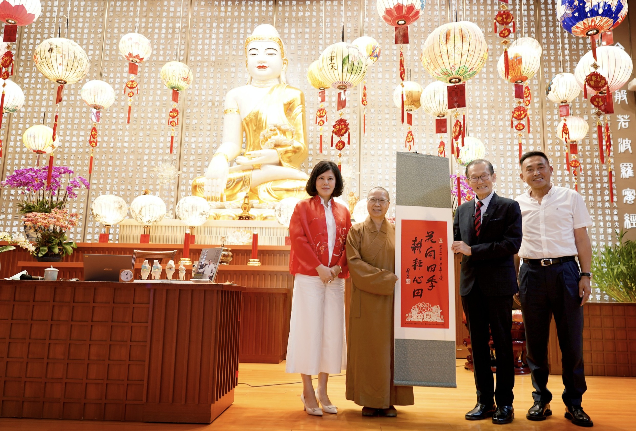 台南市曾信凱之友會副會長行善 盼拋磚引玉助離島建醫院