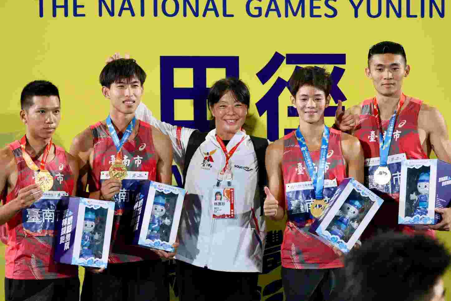 崑山科大魏浩倫助陣臺南隊 勇奪全運會男子「400公尺接力」金牌