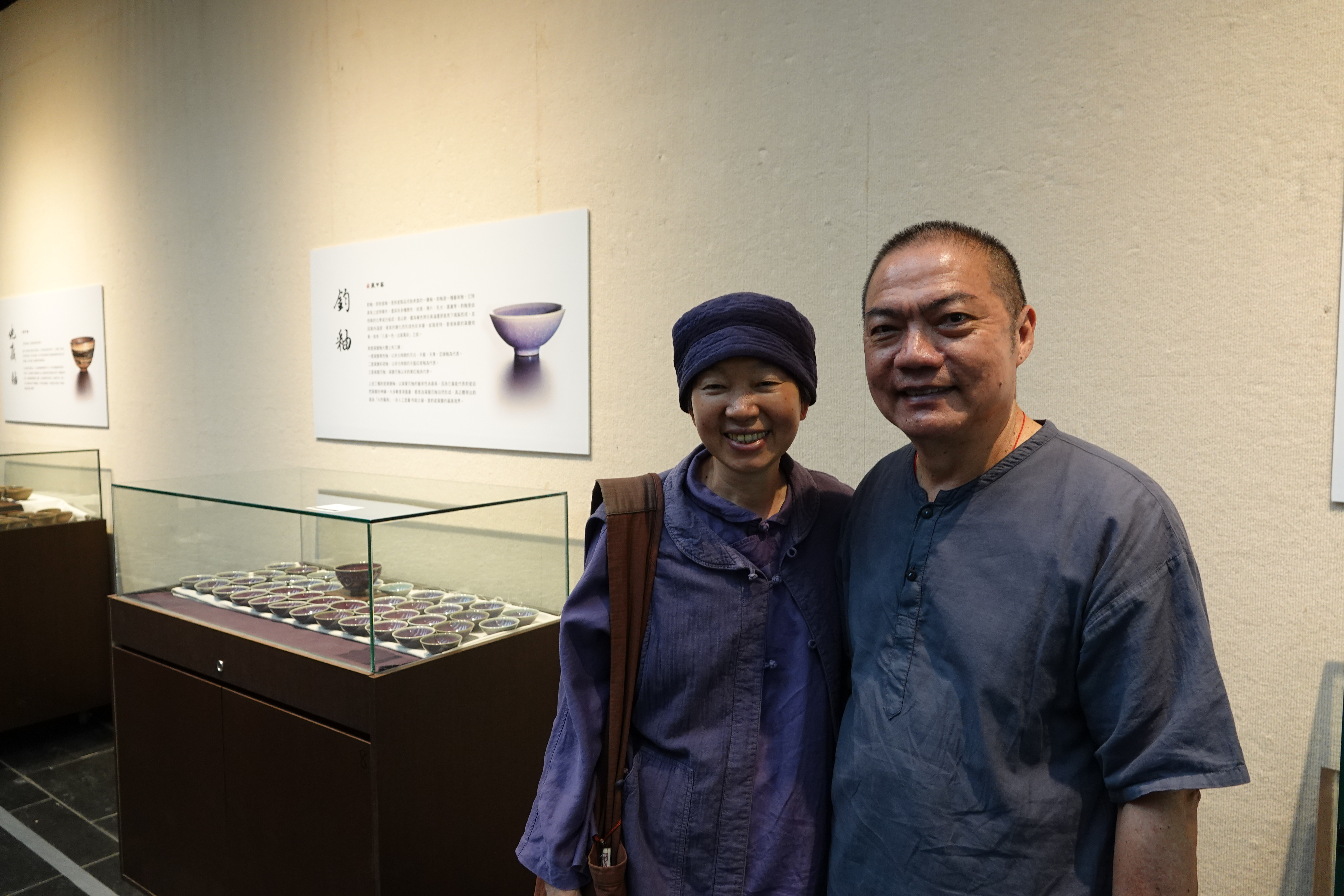 臺南文化中心推出「千杯．謙卑-黃怡文康月足雙個展」