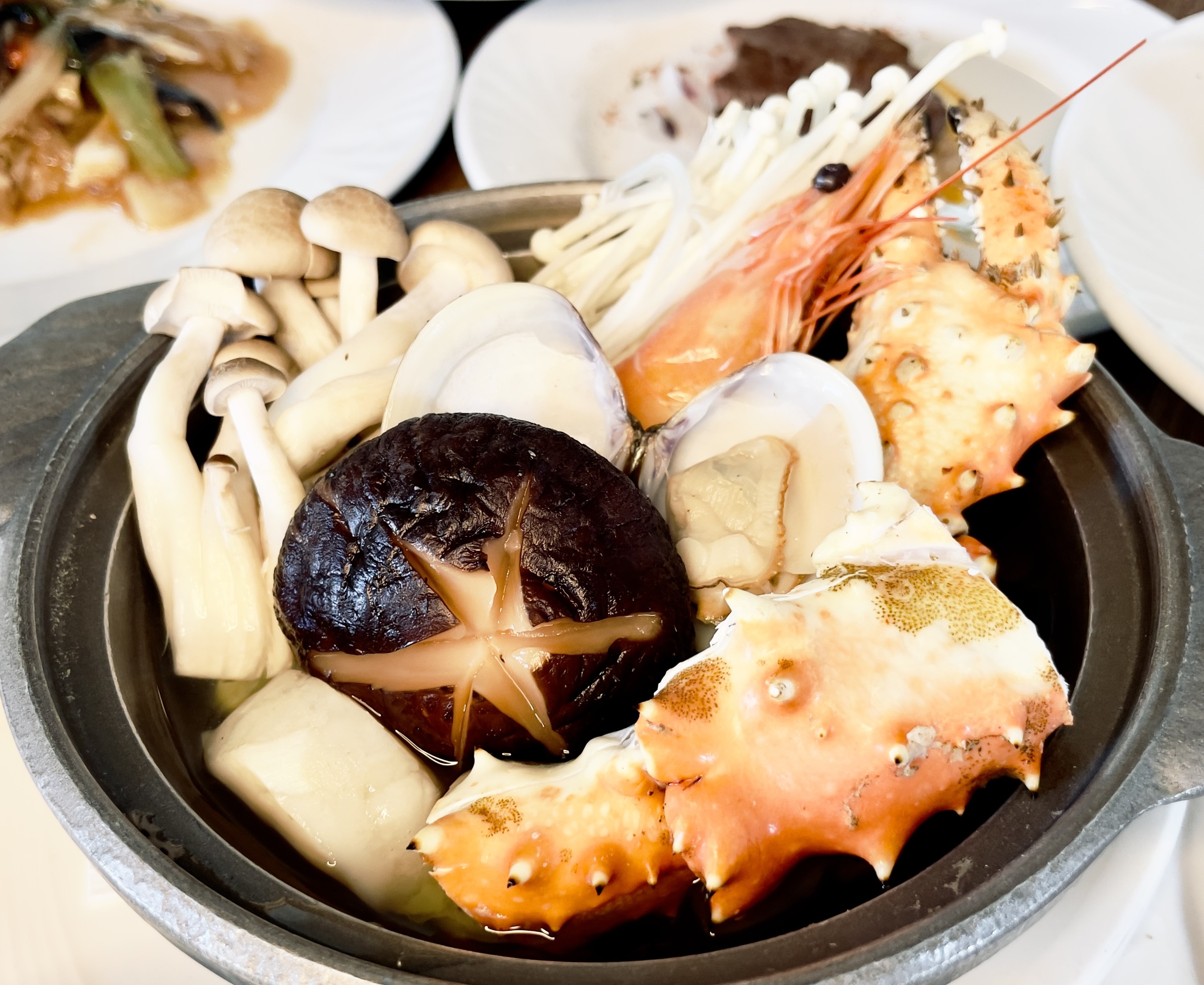 3月寵愛女神節 台南大飯店歐式自助餐平日加碼頂級帝王蟹、假日龍蝦吃到飽