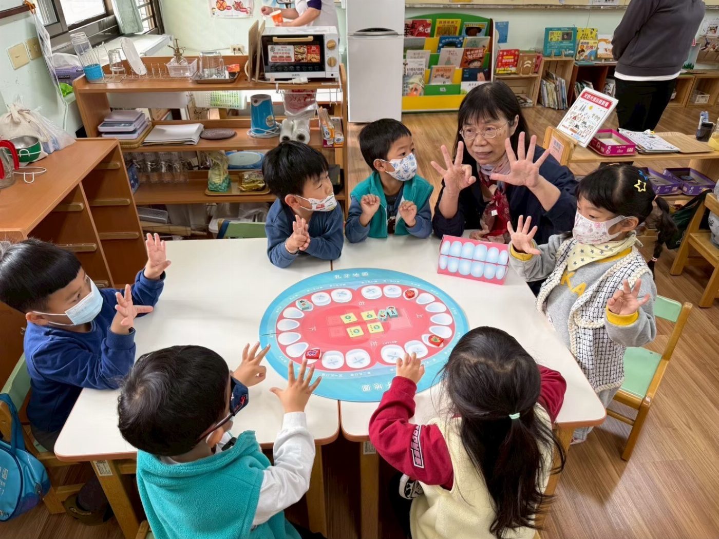 臺南市健康促進學校計畫連續五年全國特優 114學年度10校榮獲12項全國績優獎勵