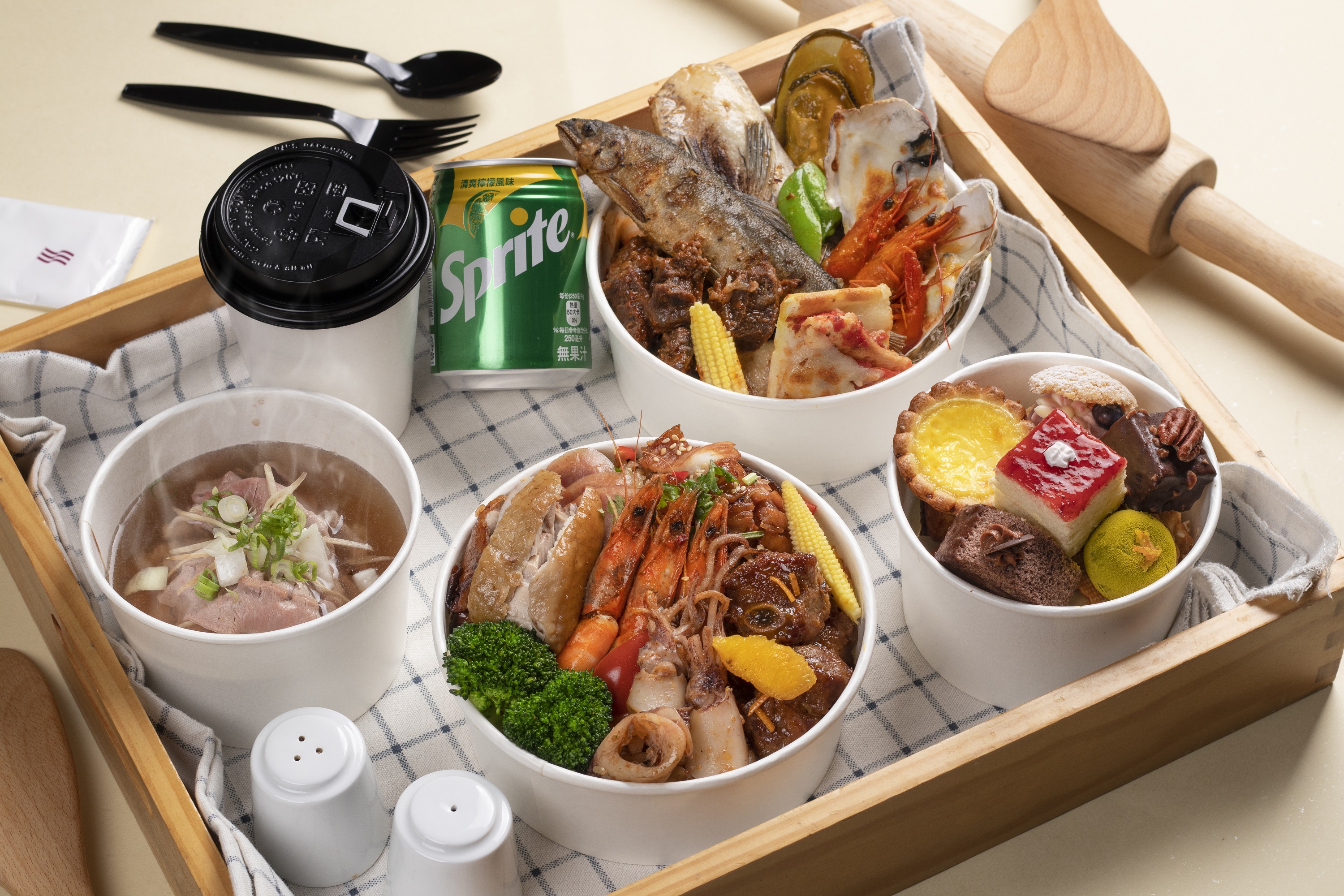 台南大員皇冠假日酒店 自助餐外帶輕鬆自由配188元起  元素吃到飽週末異國風主題菜登場