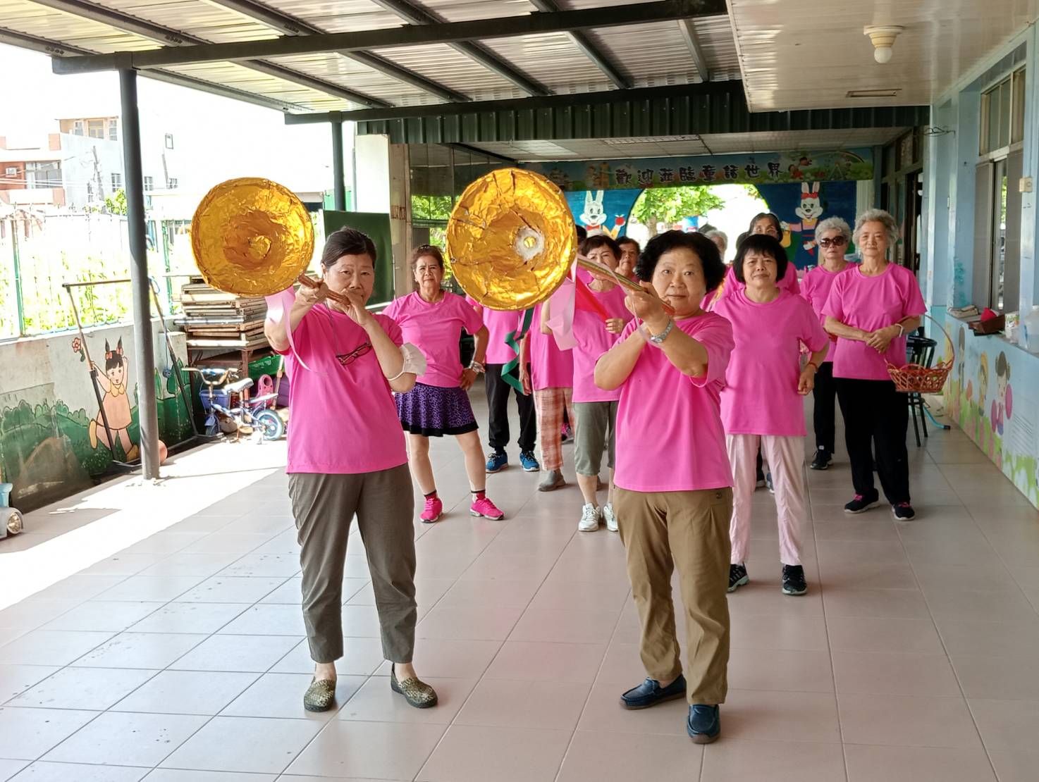 「樂齡風采耀舞台!學甲區西明社區長輩活力秀奪佳績 挺進決賽爭光」