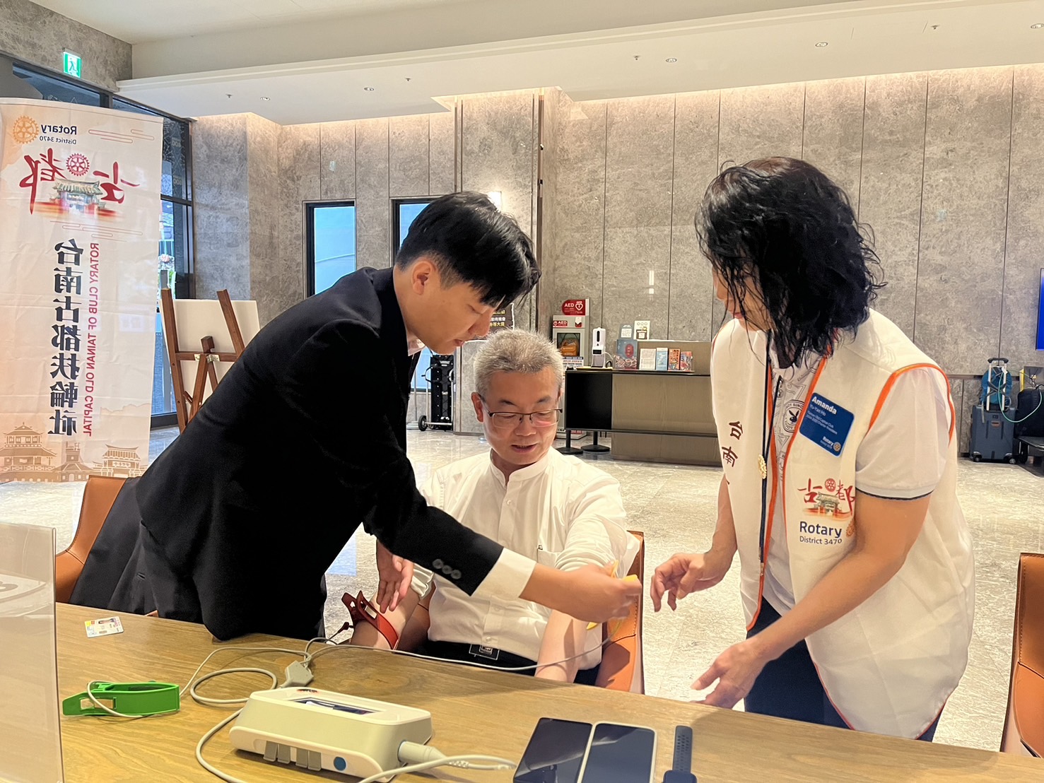 禧榕軒大飯店X古都扶輪社X赤嵌朋派商圈發展協會  免費AI中風預防檢測、肺癌篩檢  早期預防，為健康把關
