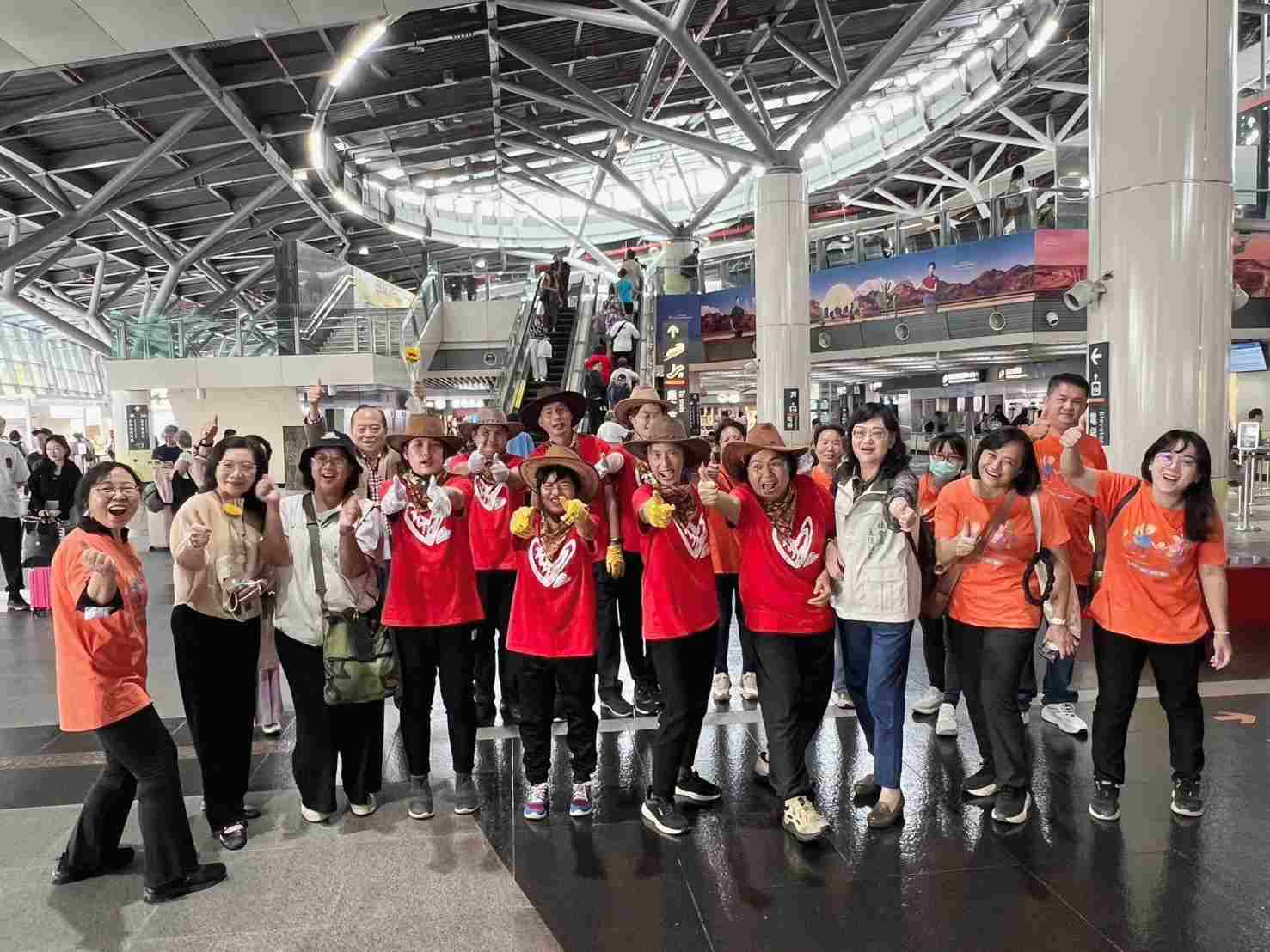 迎國際身心障礙者日 高鐵台南站快閃響應