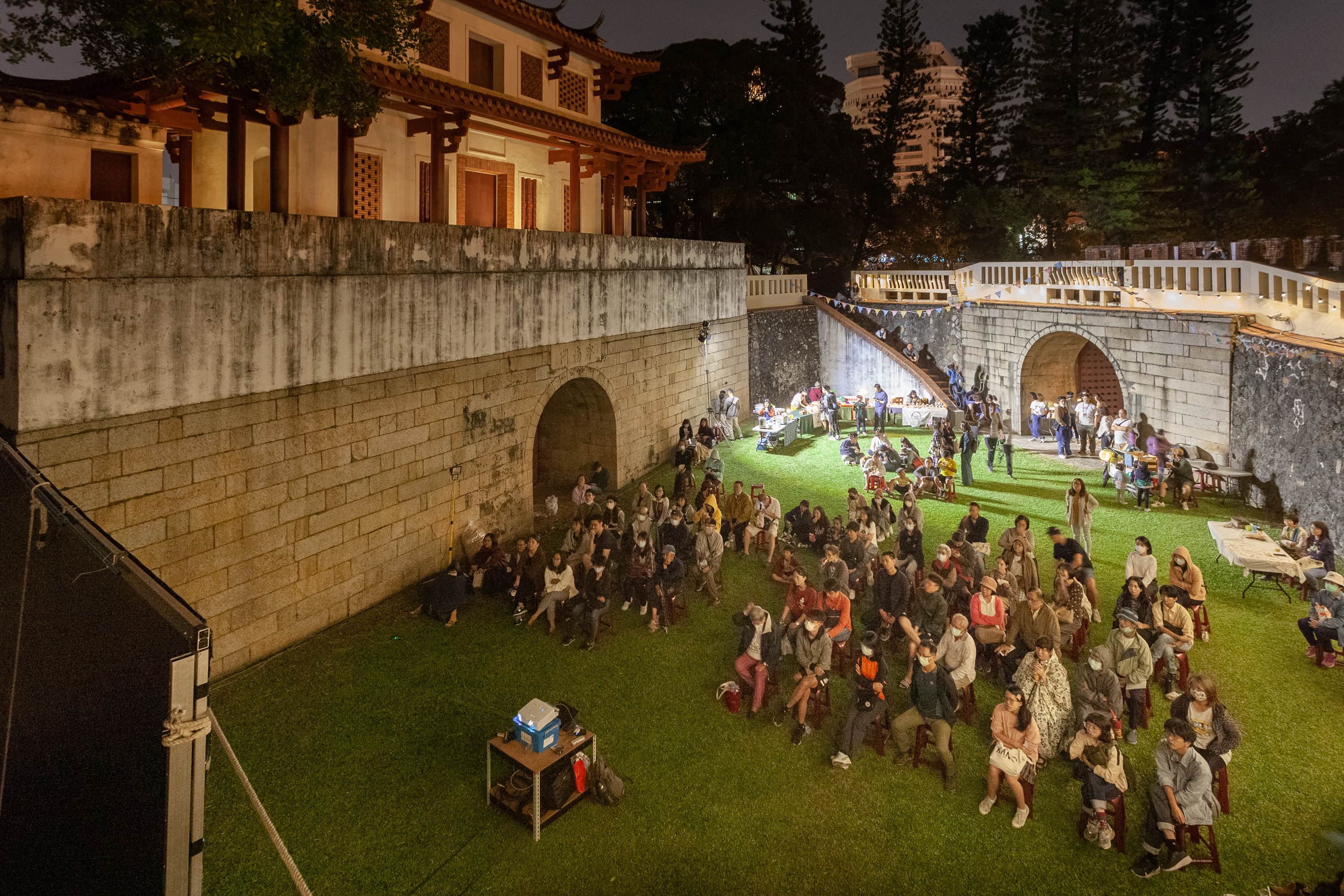 南方影展 X 貴人散步音樂節 11/26-28 「南方有貴人」最南方的電音古城之夜